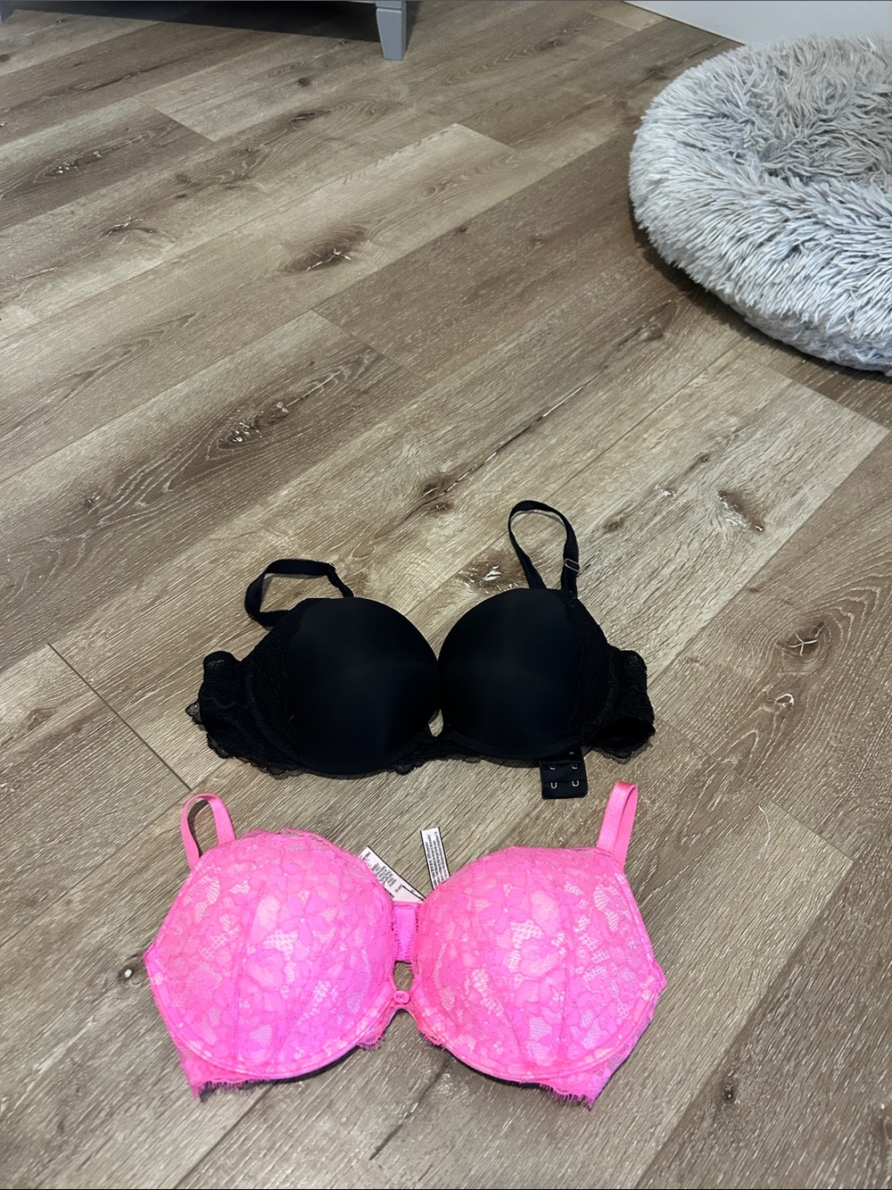 Victoria's Secret Black & Hot Pink Lace Push-Up Bra bundle